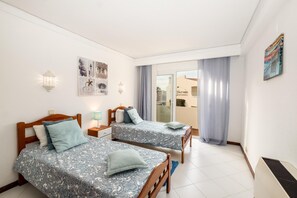 2 slaapkamers, een strijkplank/strijkijzer, gratis wifi