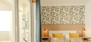 Iron/ironing board, free WiFi