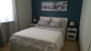 4 chambres, fer et planche à repasser, Wi-Fi, draps fournis