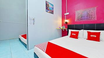 WiFi (free), bed sheets