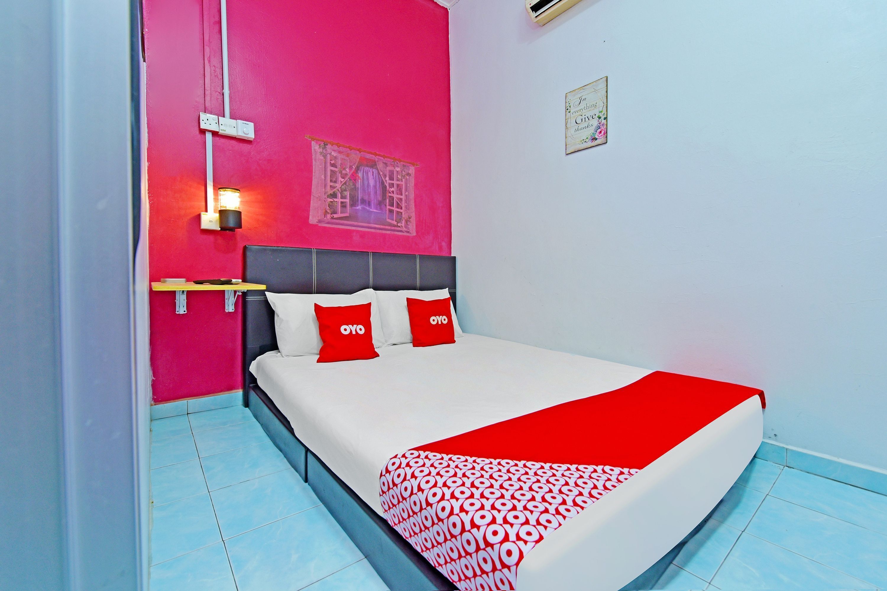 Family Room | WiFi (free), bed sheets