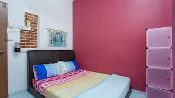Free WiFi, bed sheets