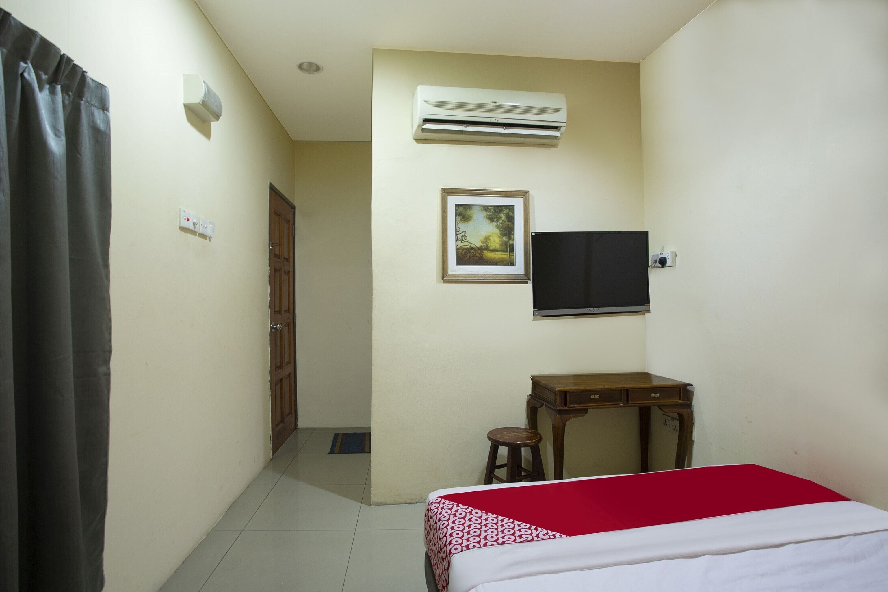 Photo - OYO 90160 Kl City Lodge