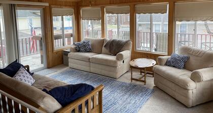 Home in Monarch Cove- West Lake