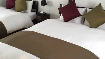 Camera, non fumatori (for 6 Guests) | 2 camere, ferro/asse da stiro, Wi-Fi gratuito, lenzuola