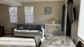 Interior - Private Studio with Kitchenette (Golden)