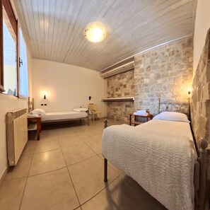 2 bedrooms, free WiFi, bed sheets