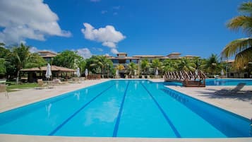 Piscina externa