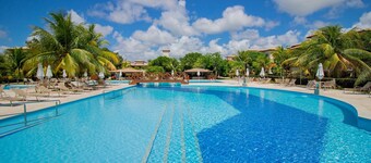 GB20 Incrível Ap 3 Quartos - Guarajuba