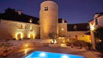 Piscine extérieure, piscine chauffée