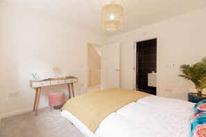 Casa, banheiro privativo (4 Bedroom Townhouse No 64) | 4 quartos