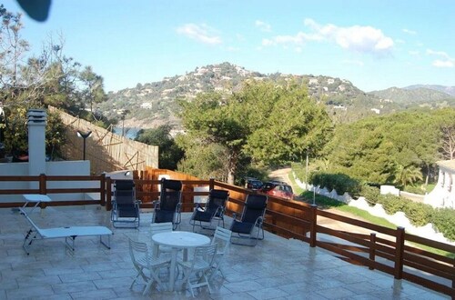 Star Tower Hibiscus House