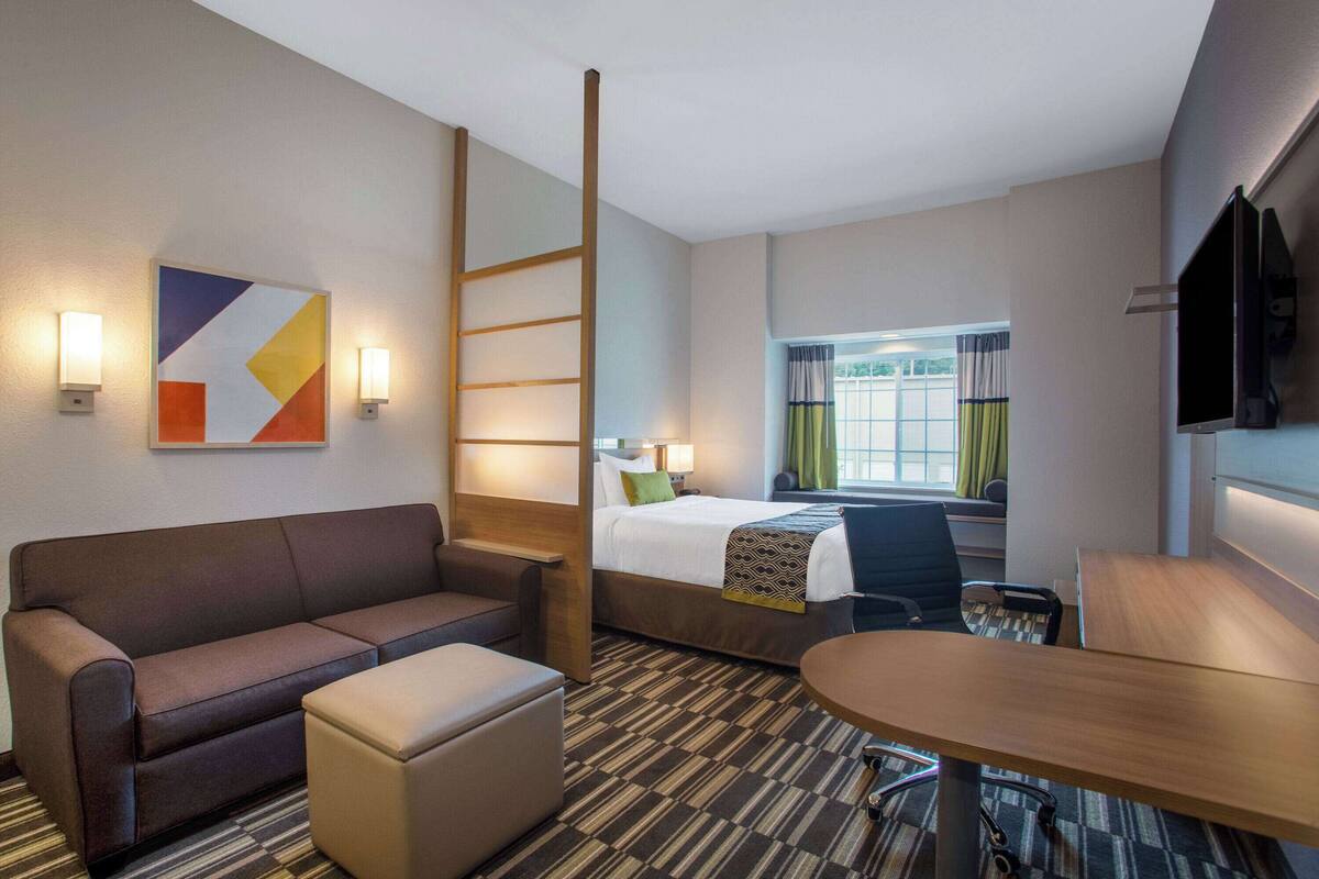 Desk, iron/ironing board, free WiFi, bed sheets