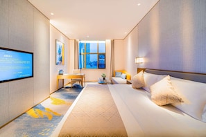 Minibar, brankas, setrika/meja setrika, dan tempat tidur bayi gratis
