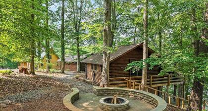 This cabin is a 2 bedroom(s), 1 bathrooms, located in Union Hall, VA.