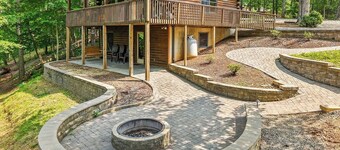 Comfy Cabin with stunning lake views, perfect for a serene escape at SML.