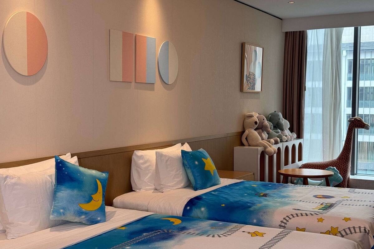 Family Room, Multiple Beds, Non Smoking | Free WiFi