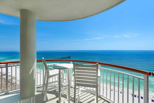 Beach Colony East 18B- 2BD/2BA Gulf front Penthouse 2B w/Beach Chair Service