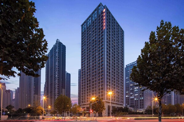 Exterior - Ramada by Wyndham Wuhan Jiangan (Wuhan)