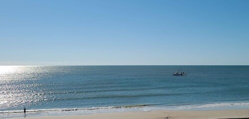 Incredible Oceanfront End-Unit Condo with Pool & Elevator Access