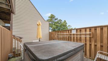 ํ
๋ผ์ค/ํํฐ์ค