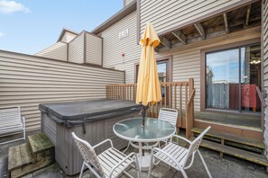 Terrace/patio - Club Ocean Villas II by Coolvacay (Ocean City)