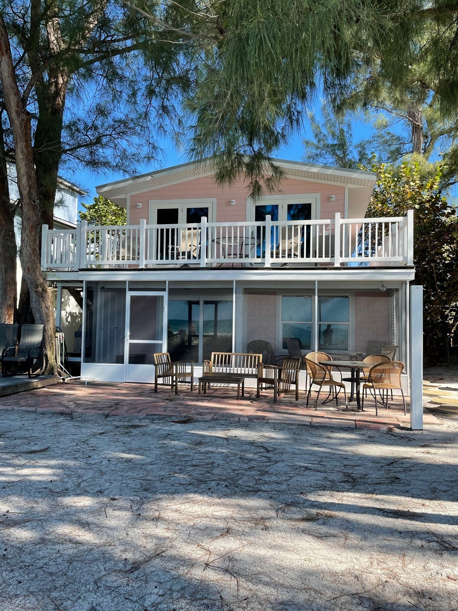Direct Beachfront Cottage On Gulf Of Mexico