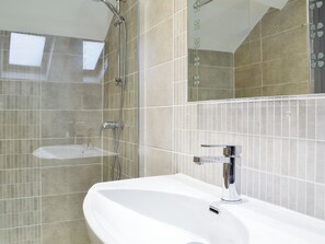 Towels - 1 bedroom accommodation in Merthyr Cynog, near Brecon (Merthyr Cynog, near Brecon)
