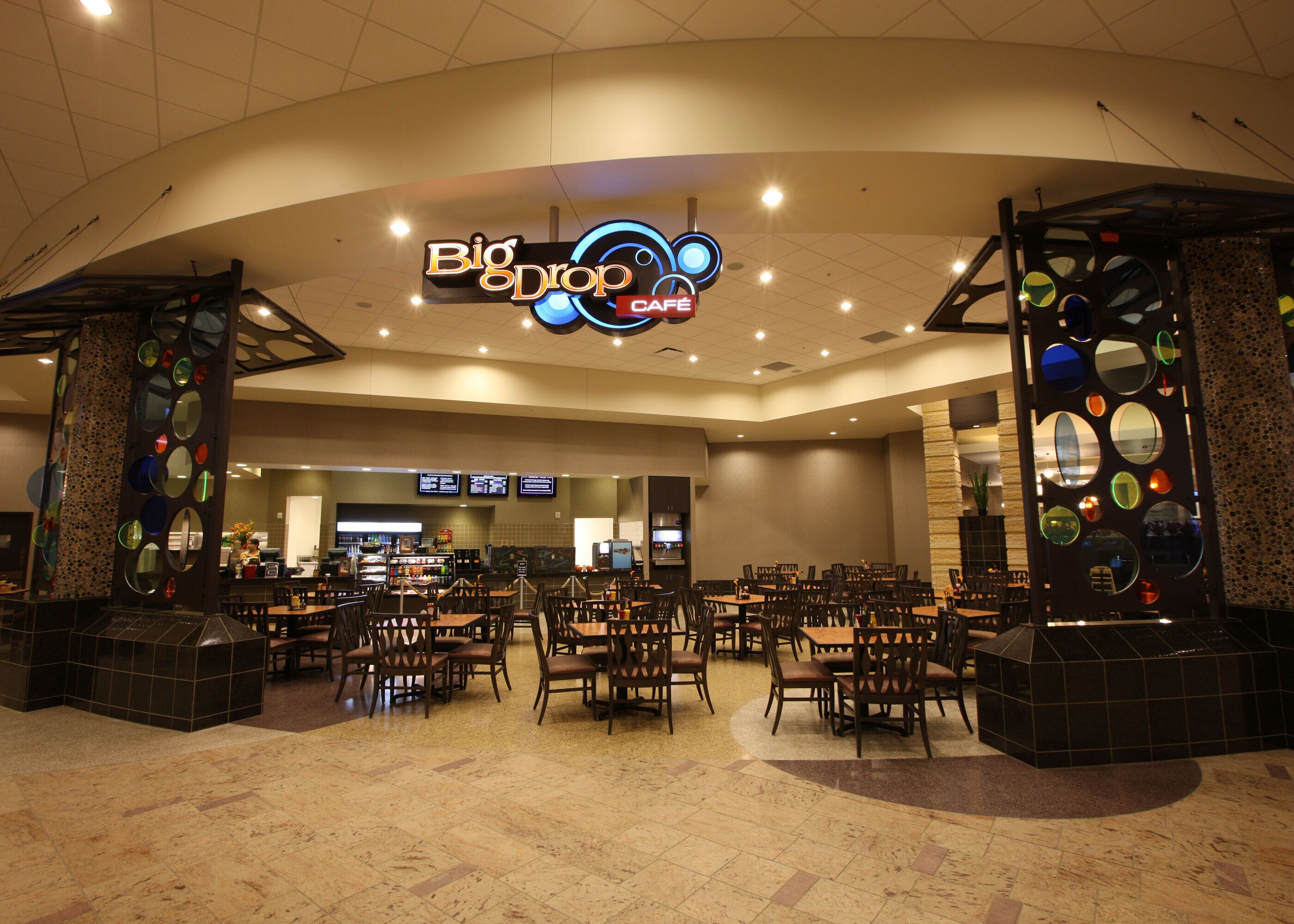 4 restaurants, breakfast served