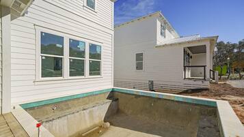 House, 6 Bedrooms | Pool