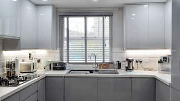 Oven, dishwasher, freezer