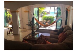 Smart TV, reproductor de DVD y estéreo 