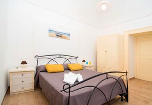 3 Schlafzimmer, Bügeleisen/Bügelbrett, WLAN, Bettwäsche