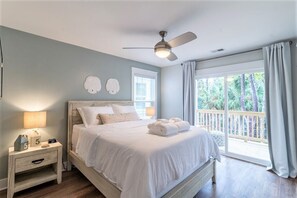 5 habitaciones, tabla de planchar con plancha y cuna de viaje 