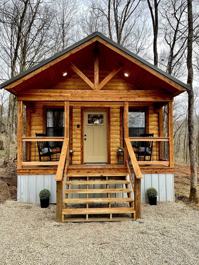 The Hoot Owl  Cabin on The Mulberry River