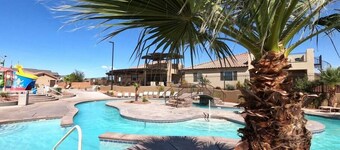 Sun-kissed in Paradise Village at Zion
