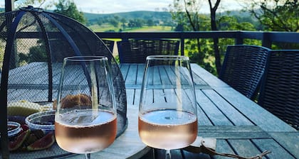 Kingaley Farmstay Retreat - river side 20 acres of bliss - Pet Friendly!