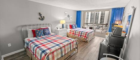 Bureau, fer et planche Ă repasser, accĂšs au Wi-Fi (inclus)