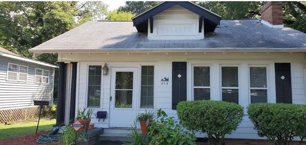 Exterior detail - Home is where the heart is! (Charlotte)
