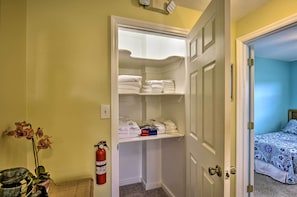 3 bedrooms, iron/ironing board, travel cot, Internet - Walk to Beach: Cocoa Beach House Near Dtwn! (Cocoa Beach)
