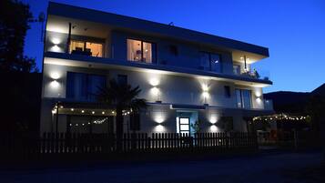 Apartment | Exterior