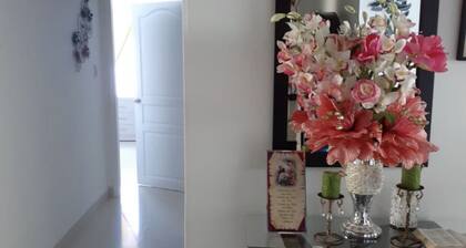 Remodeled Gorgeous Apartment on Beach