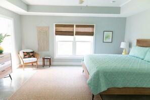 4 habitaciones, tabla de planchar con plancha y cuna de viaje