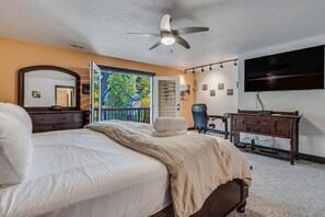 4 bedrooms, desk, iron/ironing board, WiFi