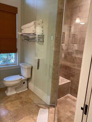 Shower, hair dryer, towels, soap - Coziest Luxury Guesthouse by the Beach…Romantic Escape (Santa Rosa Beach)