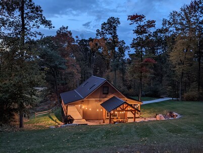 Vista Getaway - Secluded country cabin, with wrap around porch and patio