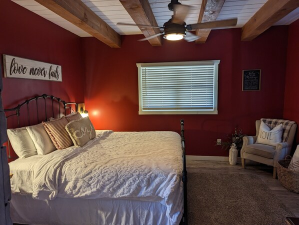 3 chambres, fer et planche à repasser, accès au Wi-Fi (inclus)