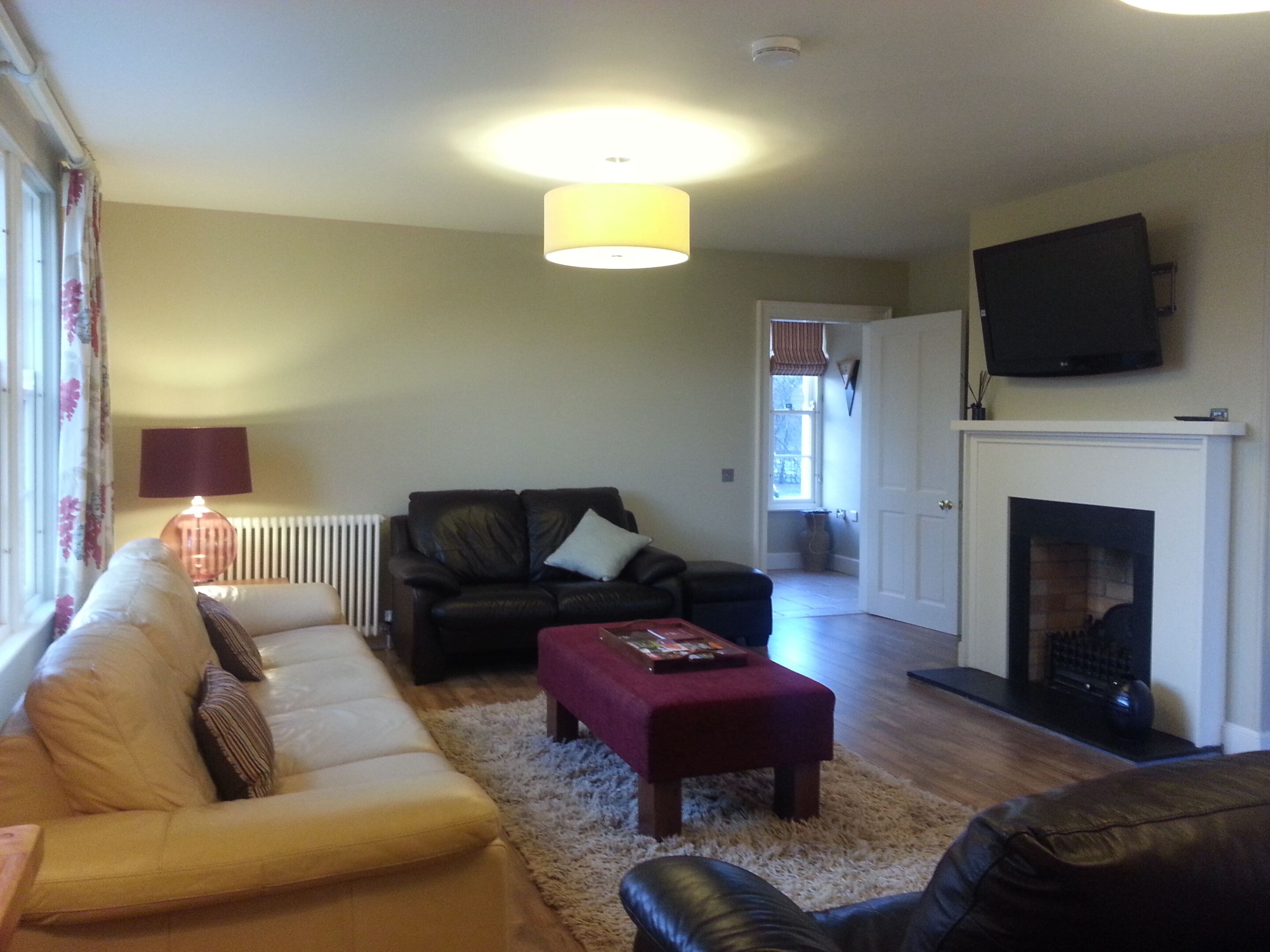 Living Room / Lounge