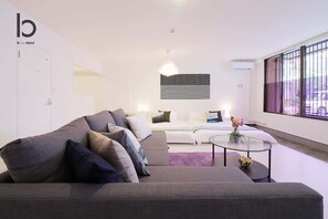 TV, offices - Beautiful Apartment for 6people with free wifi 102 (Hiroshima City)