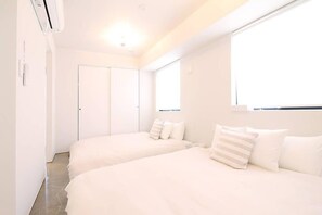 1 bedroom, iron/ironing board, WiFi, bed sheets - b hotel komachi Breakfast Included - Central Stay (Hiroshima City)